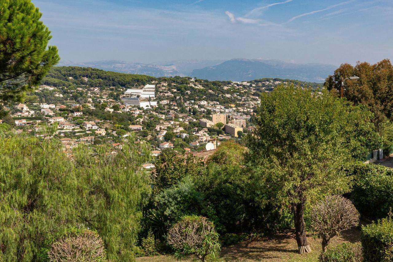 Haus Mit Garten Ueber Der Bucht Von Cannes فالوريس المظهر الخارجي الصورة