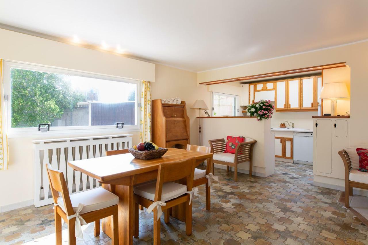Haus Mit Garten Ueber Der Bucht Von Cannes فالوريس المظهر الخارجي الصورة